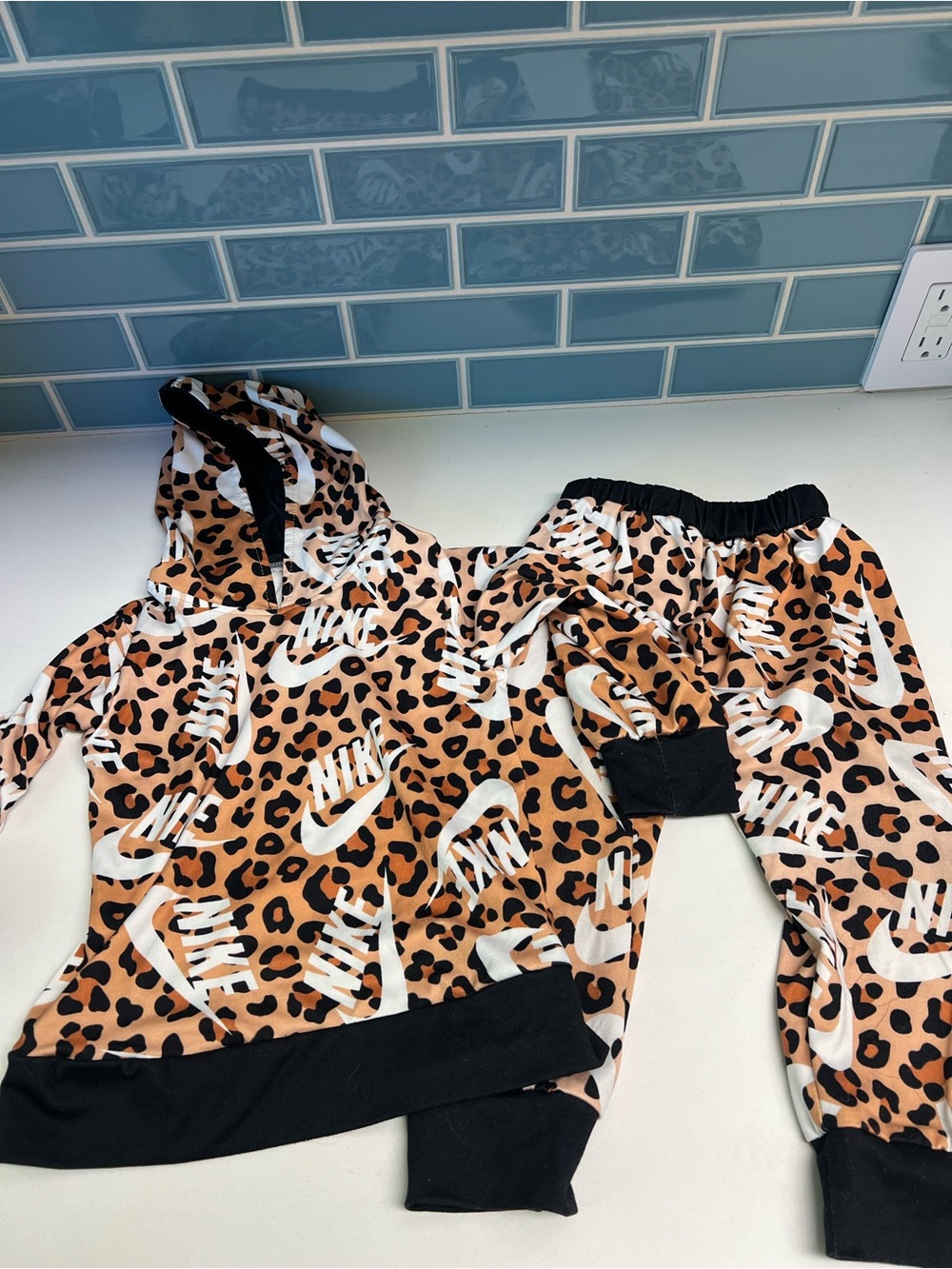 Nike Leopard Print Hoodie & Jogger Set - Brown Black White